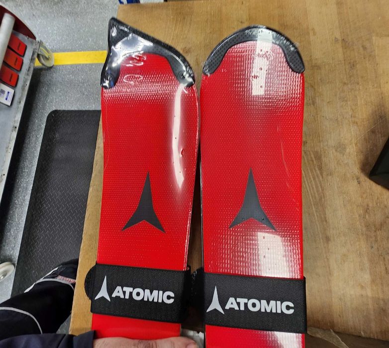 2027 Atomic Redster S9 Fis  lungime 150 cm  schiuri schi Icon 12 RS