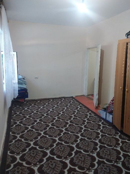 1/1/4  сотилади. 40м²