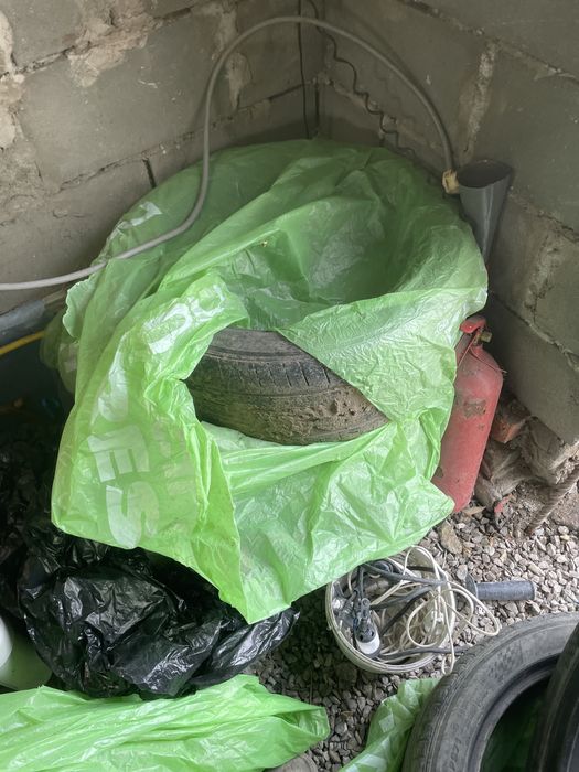 Продам летнию шины