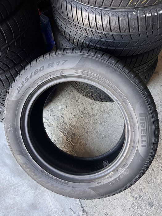 2 anvelope iarna 225/60/17 , pirelli , 6.2 mm