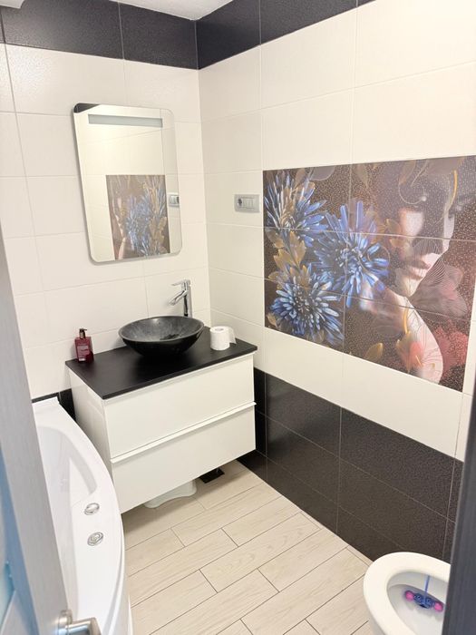 Apartament 3 camere + terasa interioara