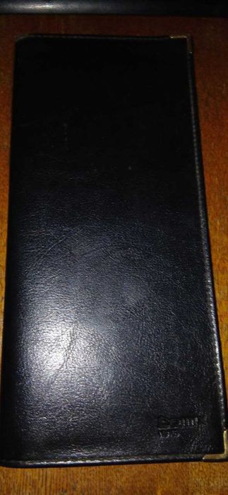 Визитница, кожаная.