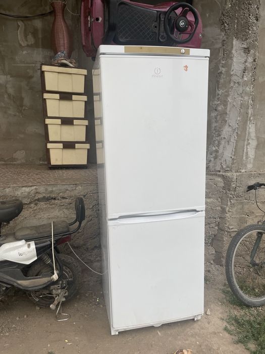Продам холодилник срочно