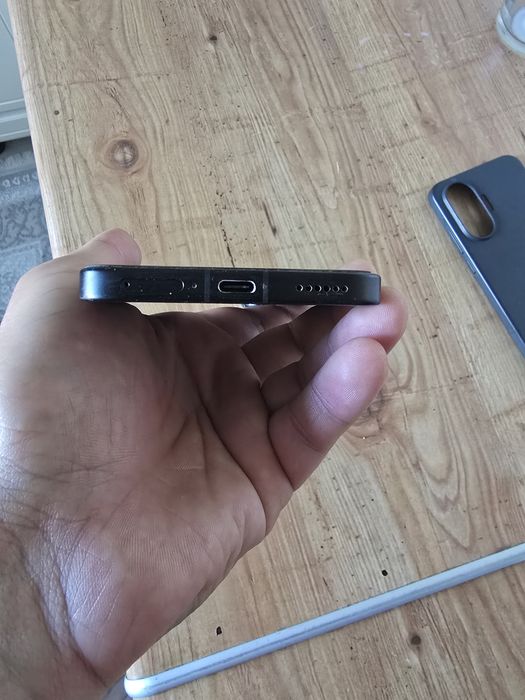Продам телефон Poco F7  12/512гб