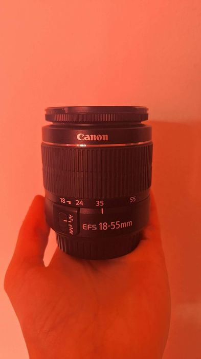 Vând aparat foto Dslr Canon 4000D