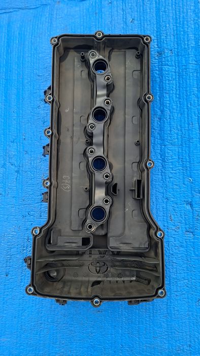 Крышка клапанов 2TR-FE TAYOTA