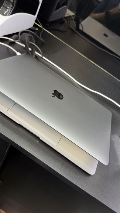MacBook Air 13 2019g 128GB Gray