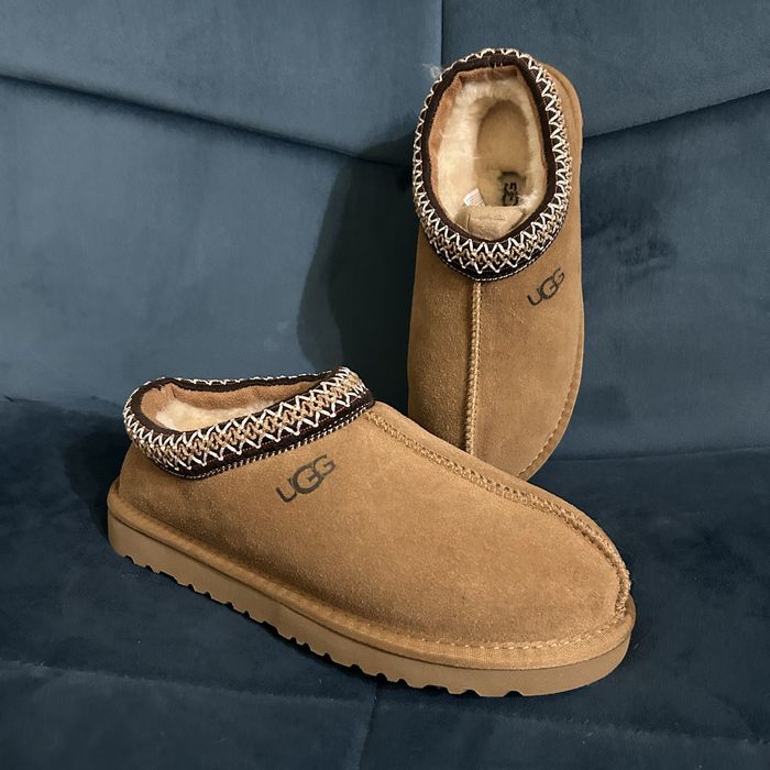 Pantofi/Papuci UGG noi marimea 38