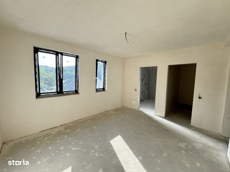 Casa tip duplex, 135mp utili, 4 camere, Semifinisata, Garaj, Zona Taut