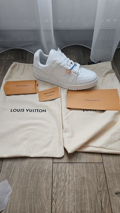 LV Trainer White