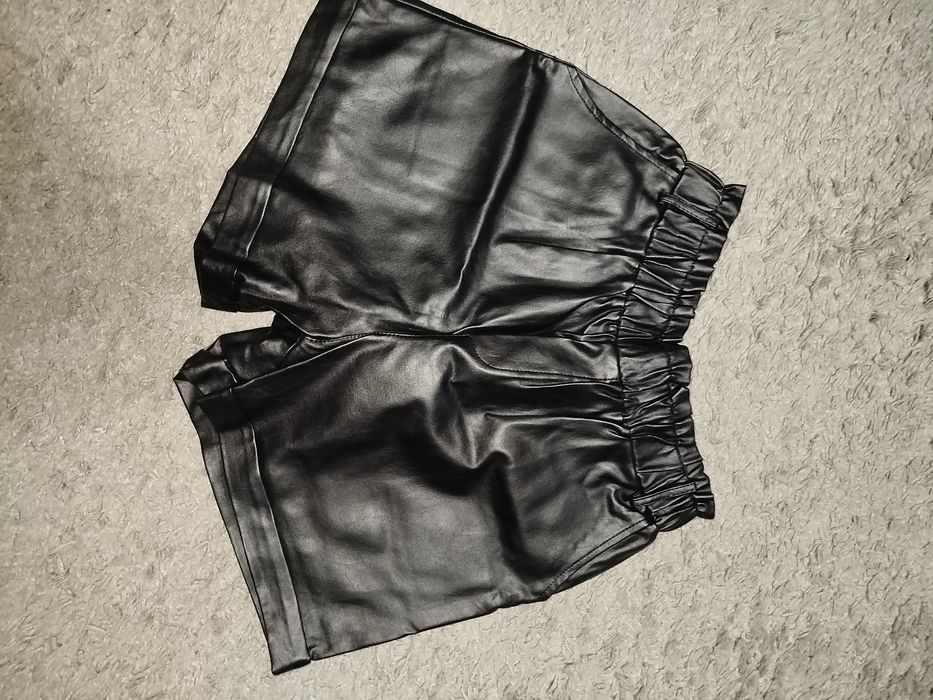 Продам женскую одежду