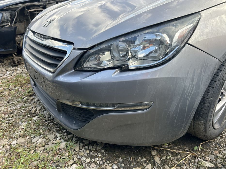 Bară față completa Peugeot 308 din anul  2015