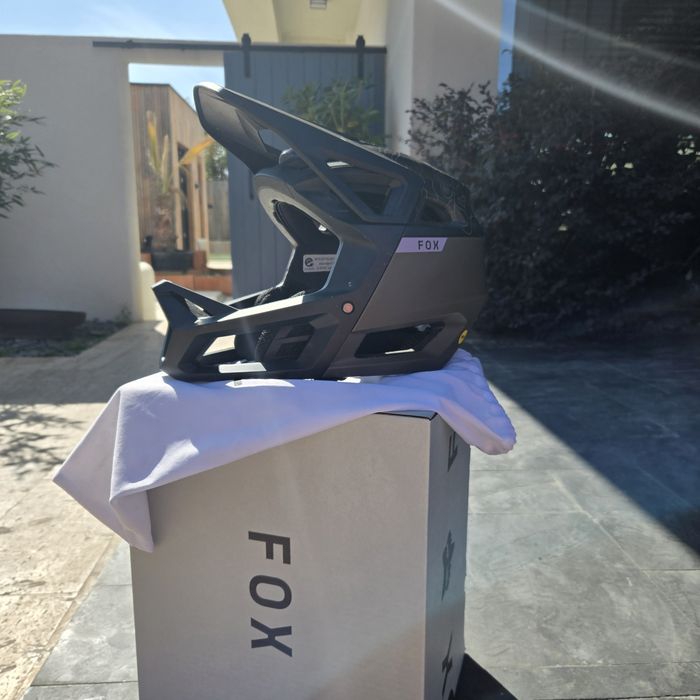 Cască Full Face Fox Proframe MIPS – Mărimea S | Pachet complet (Cutie, Husă, Bureți de schimb) | Stare impecabilă
