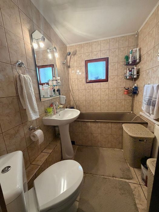 Apartament 3 camere decomandat