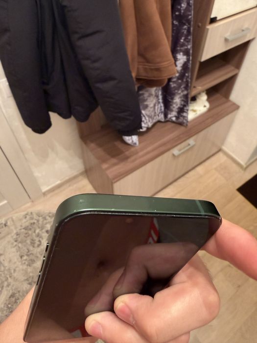 Продается айфон 13