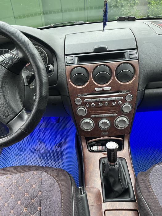 Mazda 6 2002 год