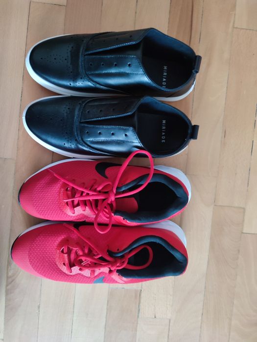 Дамски спортни обувки