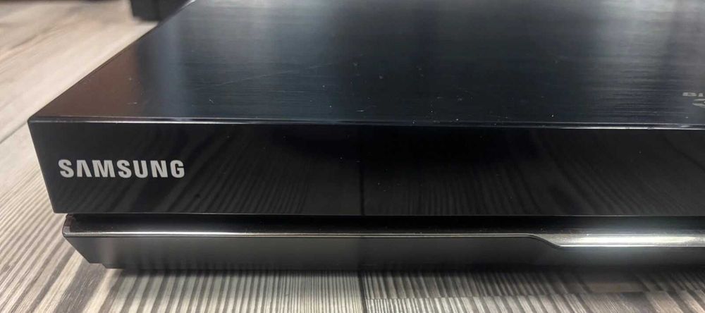 Player/recorder Samsung Blu-ray 3D HDMI PVR HDD Wi-Fi, DVB-C