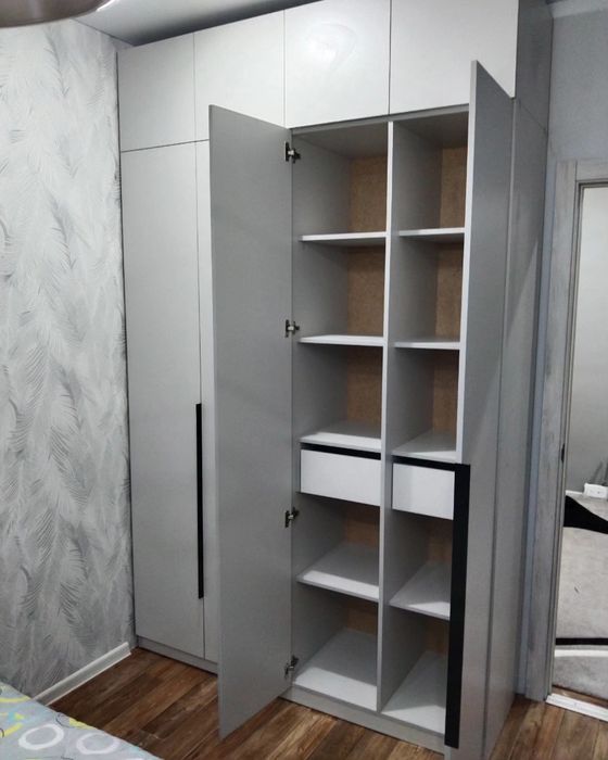 Новые шкафы. Не дорого.