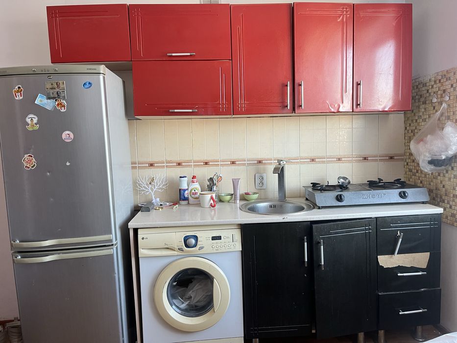 Продается кухонный гарнитур