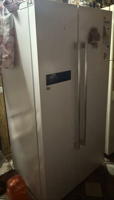 Продам холодильник Midea двух двернный