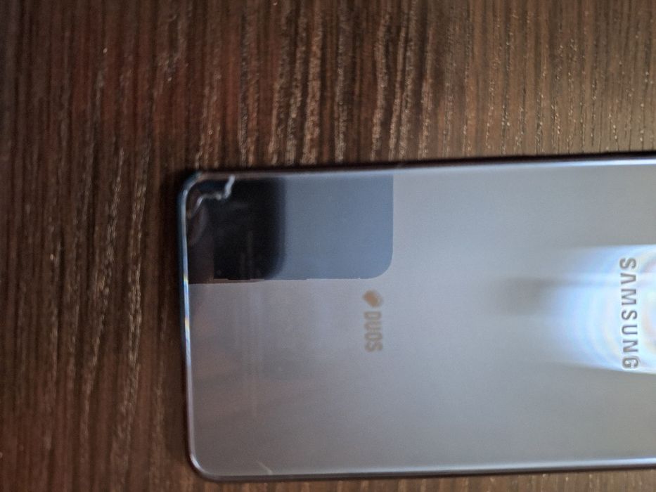 Продавам Samsung A7 2018