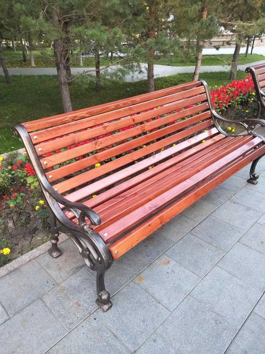 Лавочка чугунная, скамья