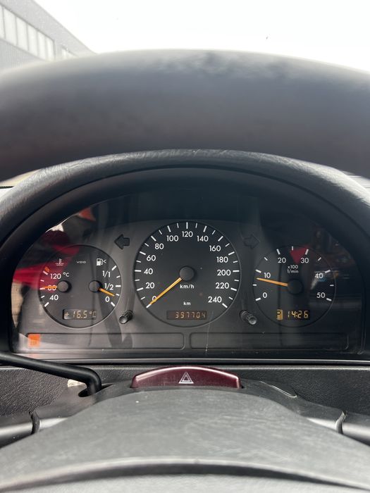 Vand Mercedes ML 270