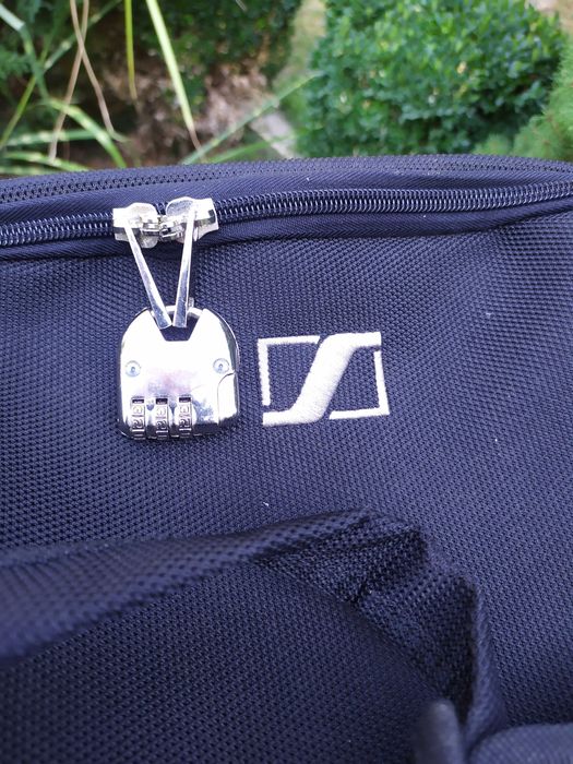 Sennheiser транспортна чанта , сак , кейс за PA апаратура , микрофони