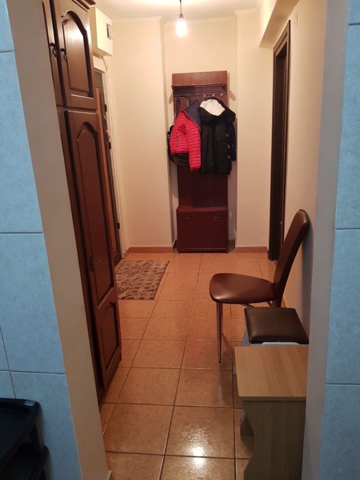 Inchiriez apartament 2 camere zona Parcul Tabacariei