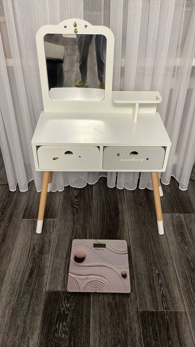 Продам детский столик