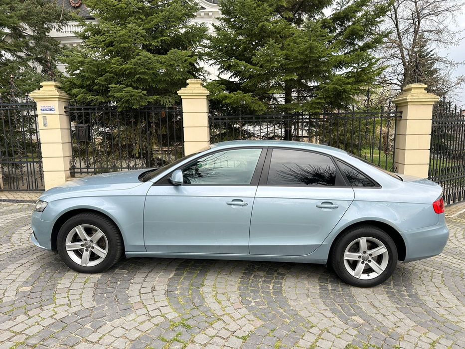 Audi A4 b8 , 2.0 TDI , An 2010