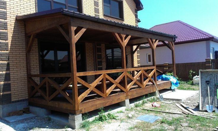 Foișoare terase pergole anexe de depozitare