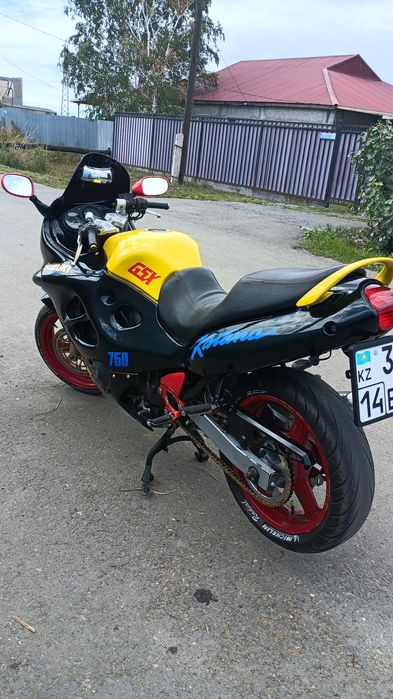 Мотоцикл Suzuki 1999г