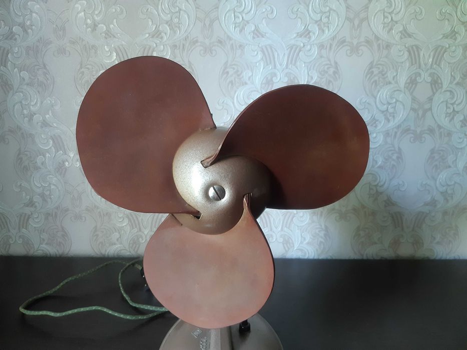 Вентилятор советского периода 1963 г в рабочем состоянии