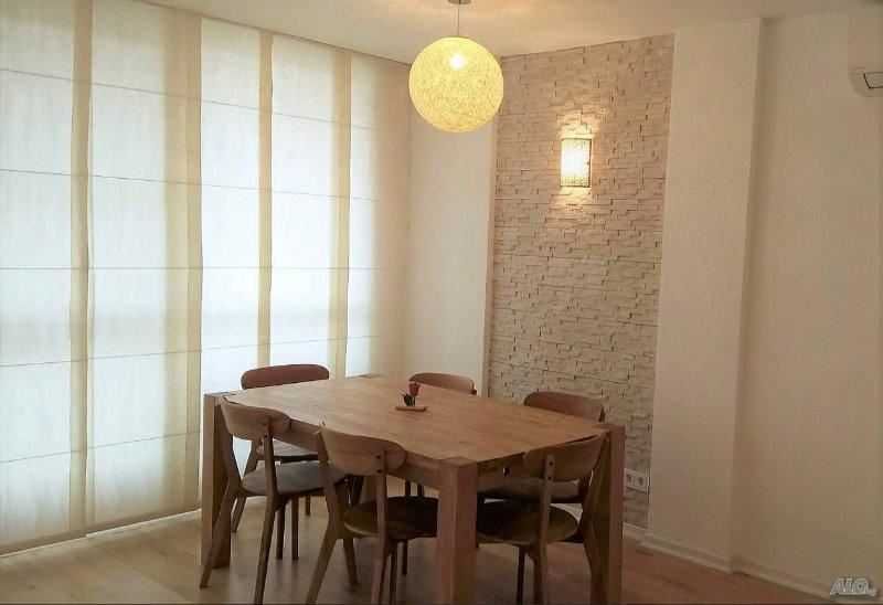 Тристаен апартамент Овча купел