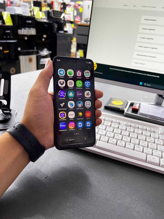 Samsung Galaxy A17