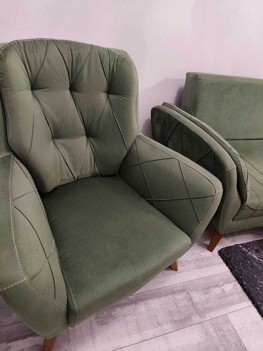 Разтегателен диван с кресло