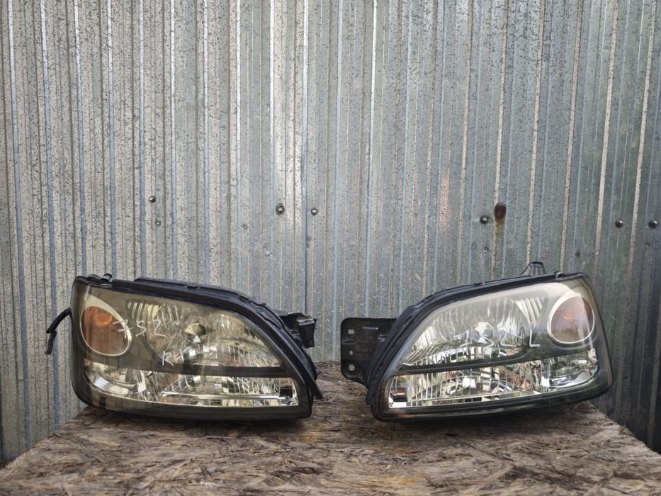 Передние фары на Subaru b4