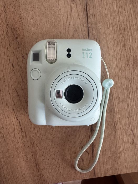 фотоапарат instax 12 mini зелен