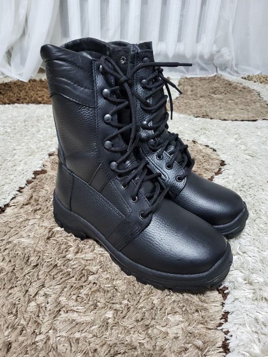 Продам берцы зима лето