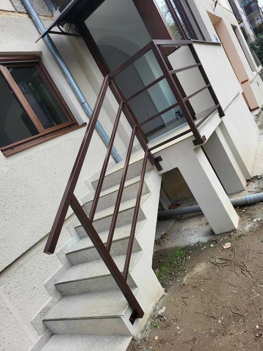 Vind Spatiu Comercial Str. SF. AP. ANDREI 97 Oradea
