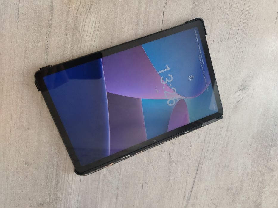 Продам Планшет Lenovo Tab m10 plus