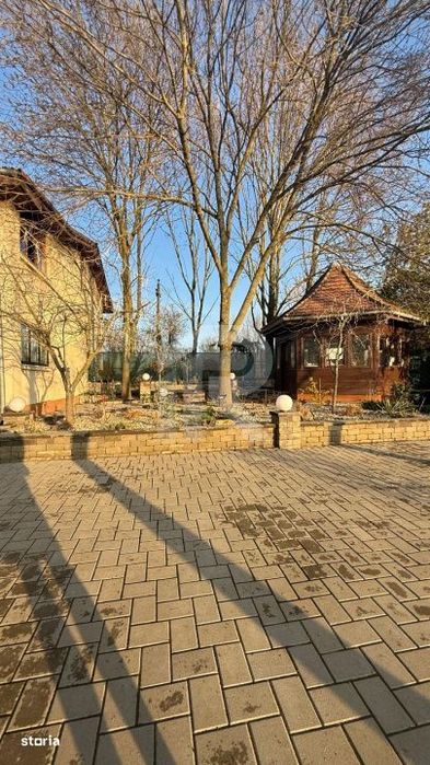 Se Vinde Vila Cu Deschidere La Lacul Snagov La Cel Mai Mic Pret