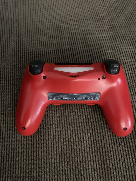 PlayStation 4 Slim 500GB + 4 джойстика + 3 ТОП игри | Пълен комплект