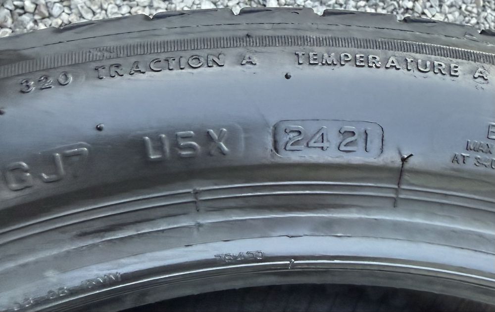 4бр 225/45/18 на 6,3мм с 21дот Бриджстоун