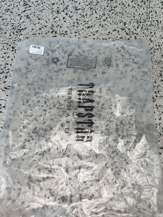 Geaca trapstar mărimea M