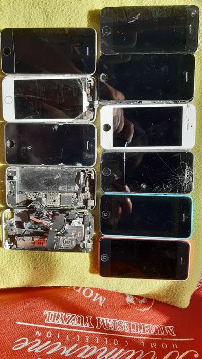 Продаеться IPhone 5g на запчасти или востановление