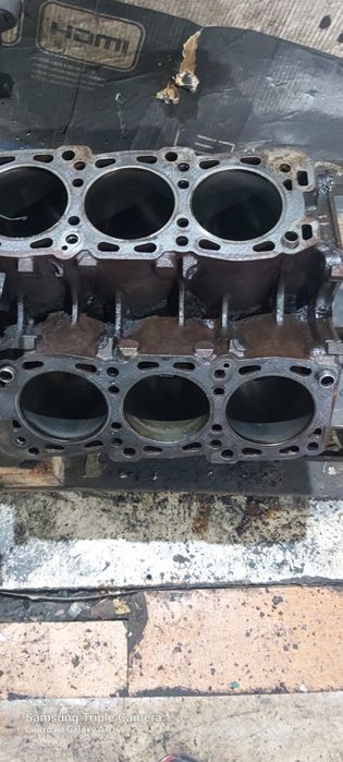 Продам блок 6g72.