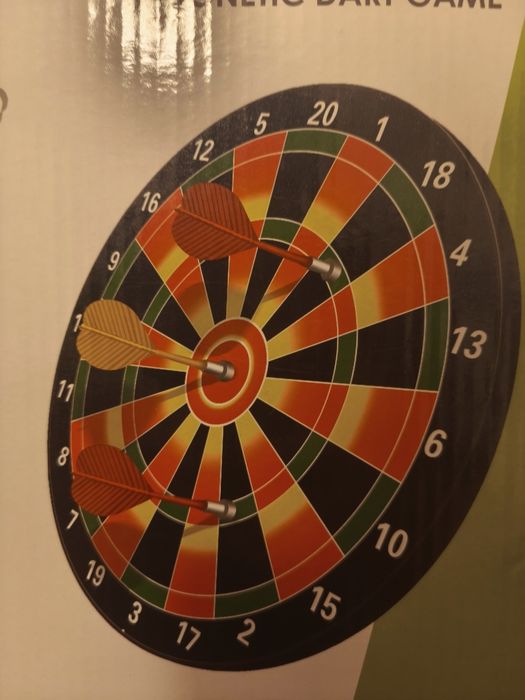 Joc Darts Magnetic cu 6 săgeți – țintă magnetică